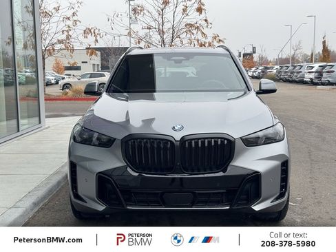 New 2026 BMW X5 xDrive50e image 9