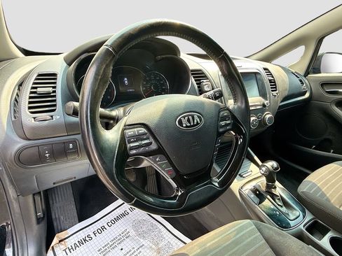 Used 2017 Kia Forte S FWD image 12