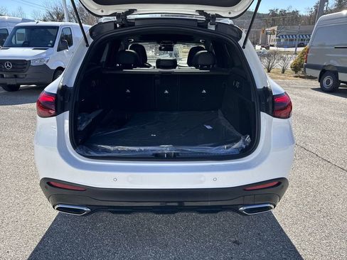 New 2025 Mercedes-Benz GLC 300 4MATIC image 12