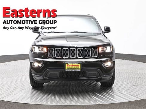 Used 2022 Jeep Grand Cherokee Laredo E w/ Security & Convenience Group image 2