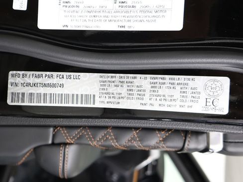 Used 2022 Jeep Grand Cherokee L Summit w/ Advanced Protech Group IV AWD/4WD image 71