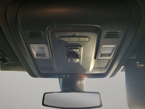 Used 2021 GMC Yukon SLT image 41