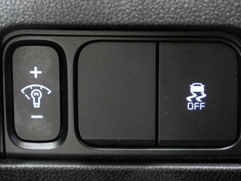 Used 2024 Kia Sorento S AWD/4WD image 14