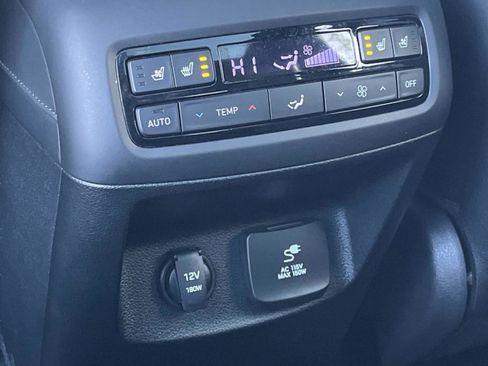 Used 2022 Hyundai Palisade Calligraphy image 22
