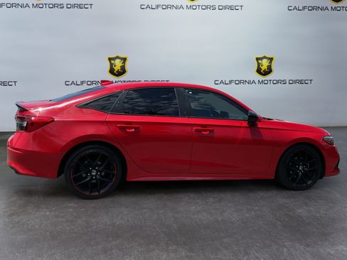Used 2023 Honda Civic Sport image 4