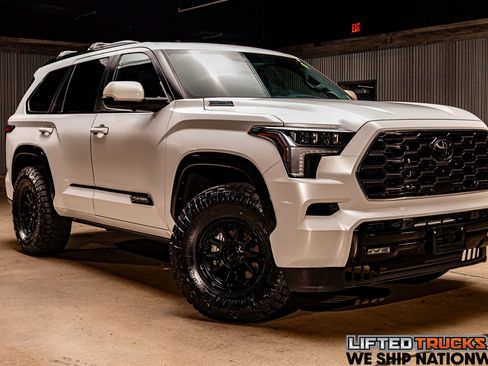 Used 2024 Toyota Sequoia Platinum image 1