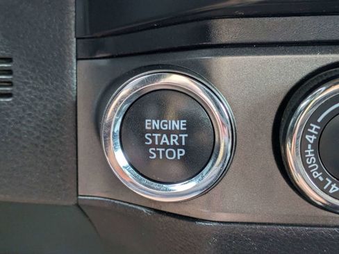 Used 2021 Toyota Tacoma TRD Off-Road w/ Technology Package AWD/4WD image 27