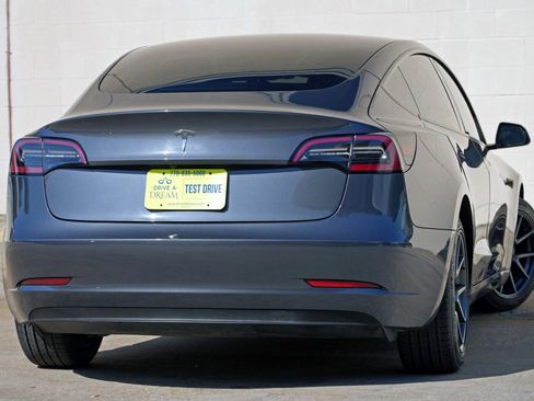 Used 2023 Tesla Model 3 Standard Range RWD image 5