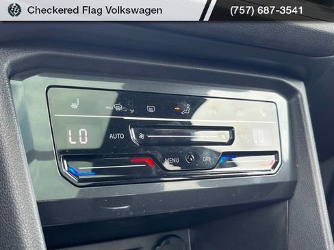 Used 2023 Volkswagen Tiguan SE R-Line FWD image 39