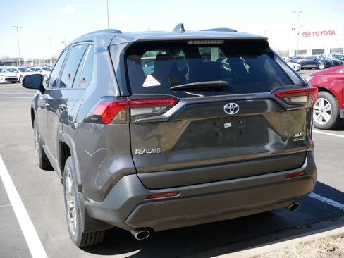 Certified 2024 Toyota RAV4 XLE image 5
