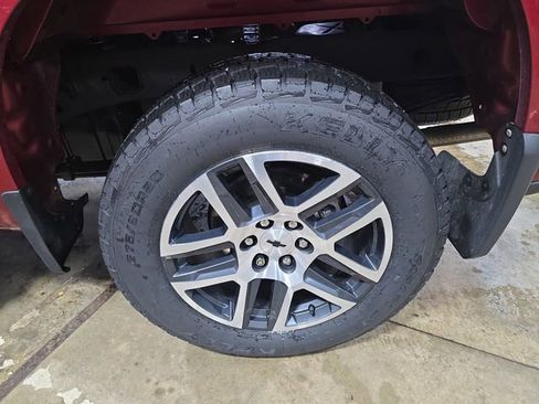 Used 2019 Chevrolet Silverado 1500 LT Trail Boss image 35