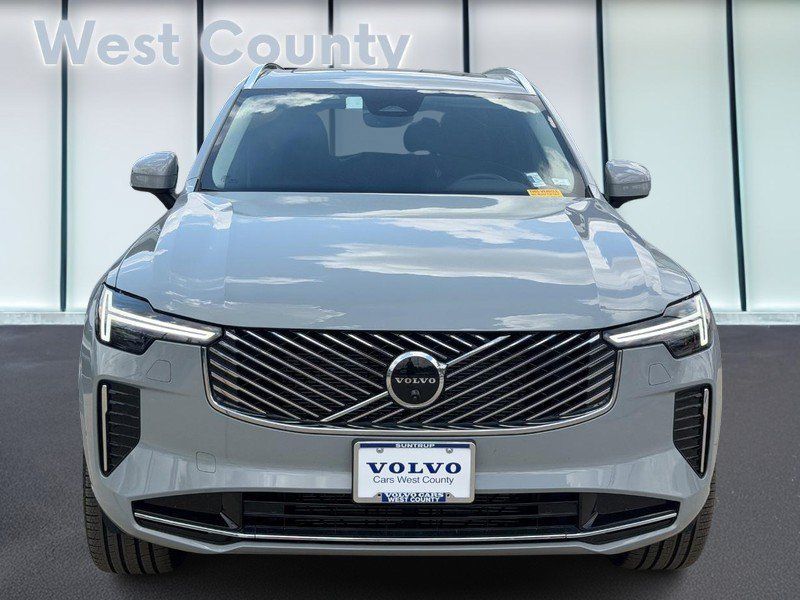 Certified 2026 Volvo XC90 B6 Plus AWD/4WD image 10