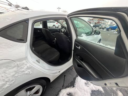 Used 2015 Dodge Dart SXT image 14