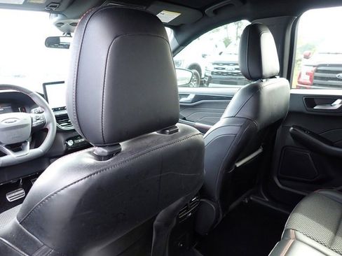 Certified 2023 Ford Escape ST-Line w/ Tech Pack #1 image 16