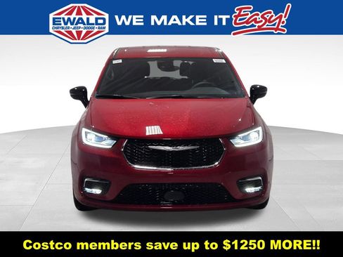 New 2026 Chrysler Pacifica Select FWD image 13