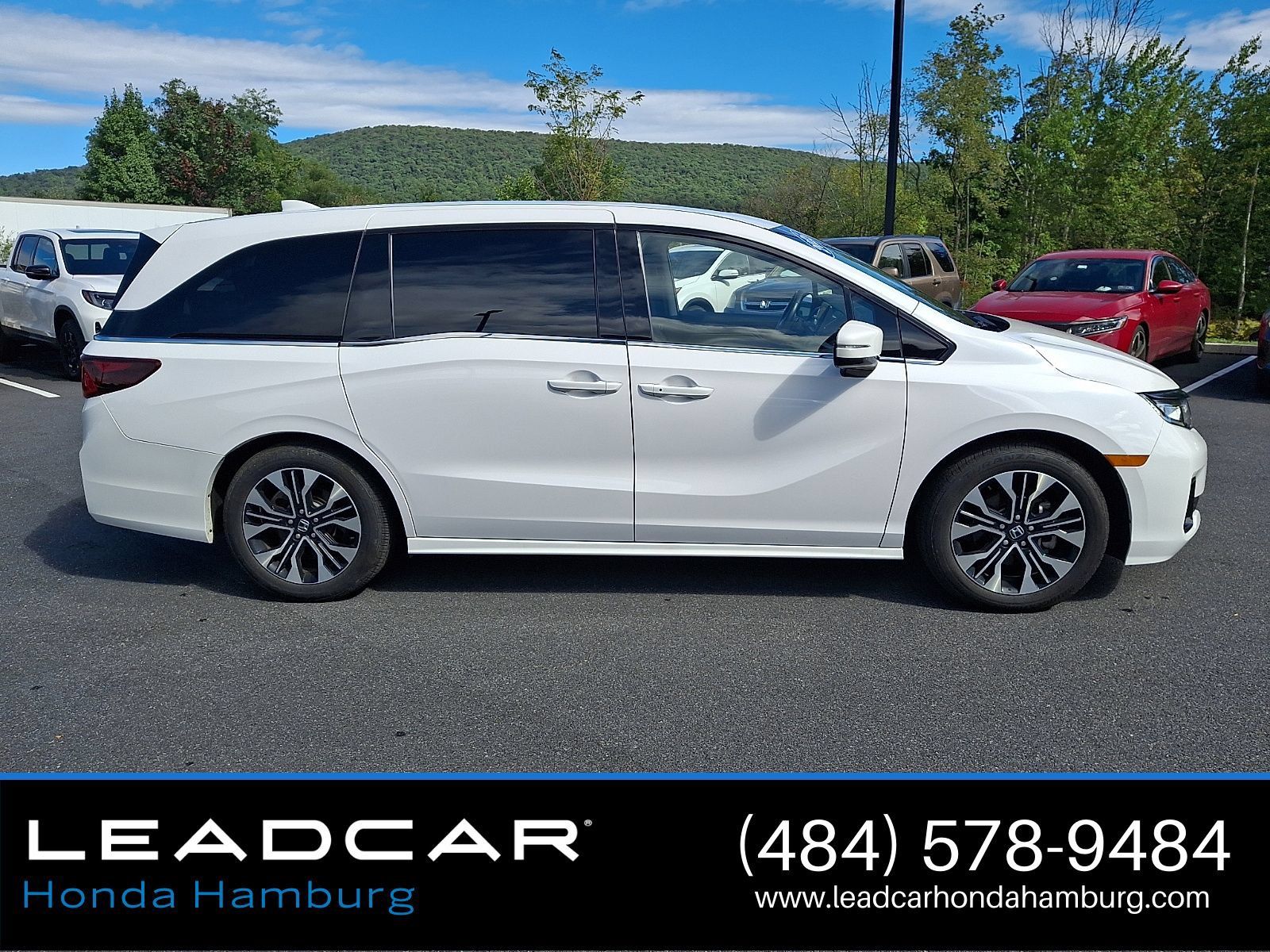 Used 2025 Honda Odyssey Elite image 8