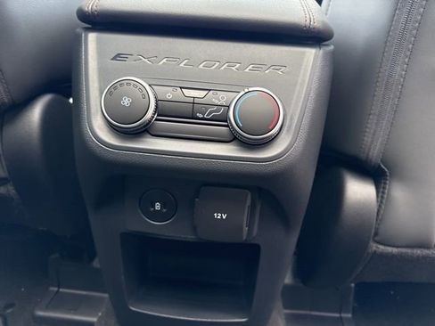 New 2026 Ford Explorer Active w/ Active Comfort Package AWD/4WD image 35