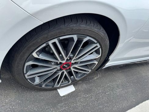 Used 2023 Kia Forte GT image 4