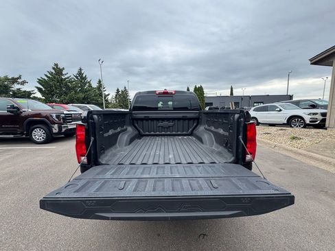 Used 2025 Chevrolet Colorado Z71 AWD/4WD image 11