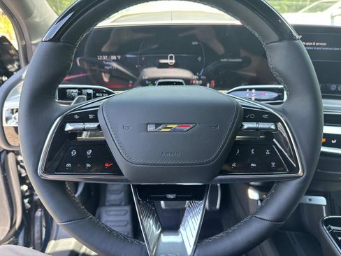 New 2026 Cadillac Lyriq V w/ LPO, Floor Liner Package AWD/4WD image 31
