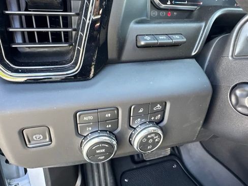 Used 2026 GMC Sierra 1500 AT4 w/ AT4 Premium Package AWD/4WD image 23