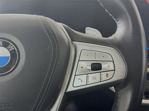 Used 2023 BMW X7 xDrive40i image 18