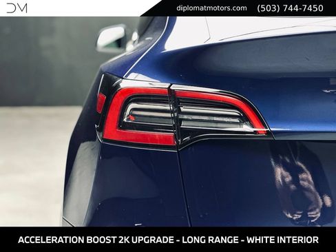 Used 2022 Tesla Model Y Long Range AWD/4WD image 15
