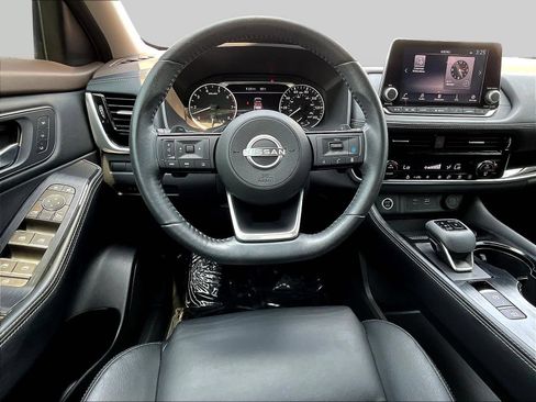 Certified 2023 Nissan Rogue SL AWD/4WD image 11