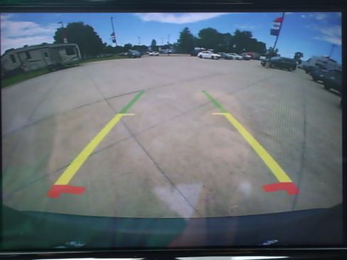 Used 2023 Chrysler Pacifica Touring-L FWD image 21
