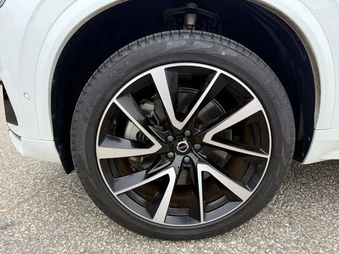 Certified 2023 Volvo XC90 T8 Ultimate w/ Protection Package Premier image 13