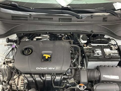 Used 2021 Hyundai Kona SE FWD image 19