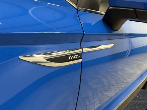 Used 2022 Volkswagen Taos SE FWD image 32