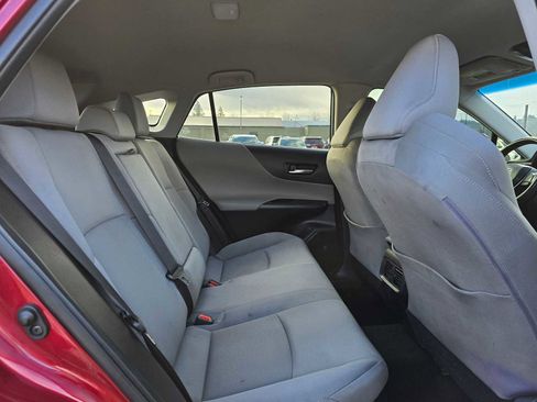 Used 2021 Toyota Venza LE w/ Carpet Mat Package (TMS) image 14