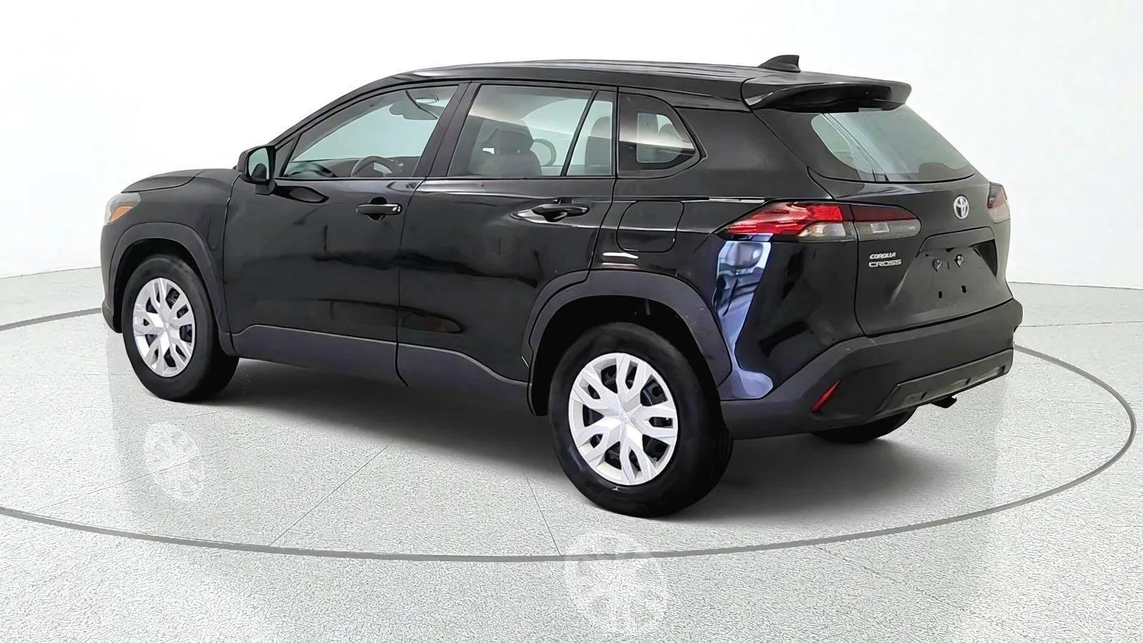 Used 2026 Toyota Corolla Cross L FWD image 6