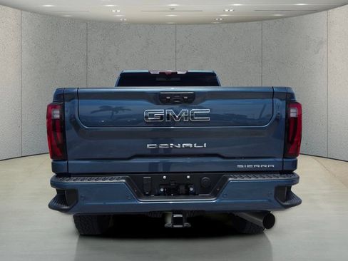 Used 2025 GMC Sierra 3500 Denali Ultimate AWD/4WD image 6
