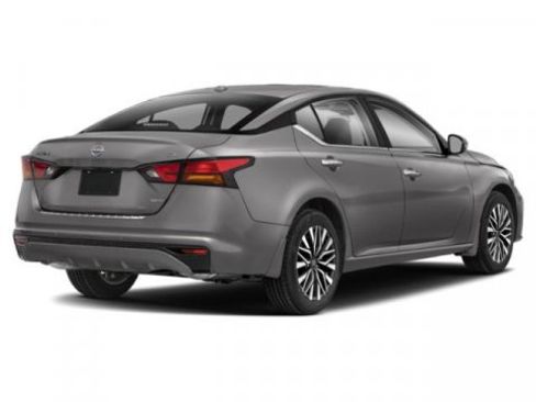 Used 2024 Nissan Altima 2.5 SV w/ SV Premium Package AWD/4WD image 5
