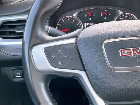 Used 2018 GMC Acadia SLT image 23