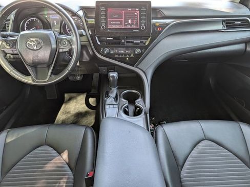 Used 2024 Toyota Camry SE FWD image 10