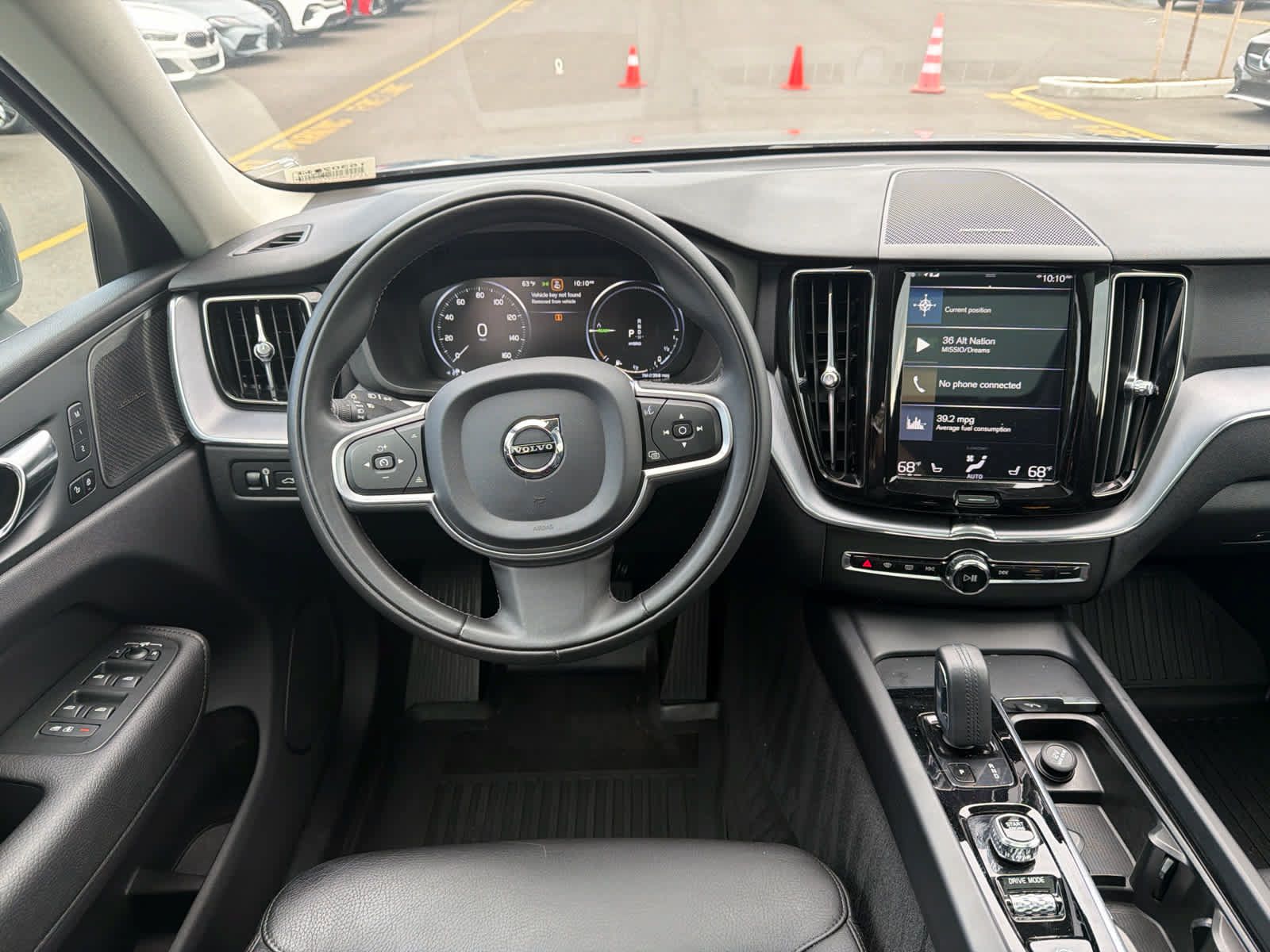 Used 2020 Volvo XC60 T8 Momentum AWD/4WD image 5