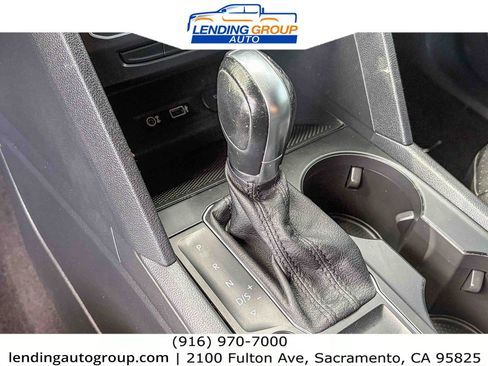 Used 2019 Volkswagen Atlas SE w/ Towing Package FWD image 19