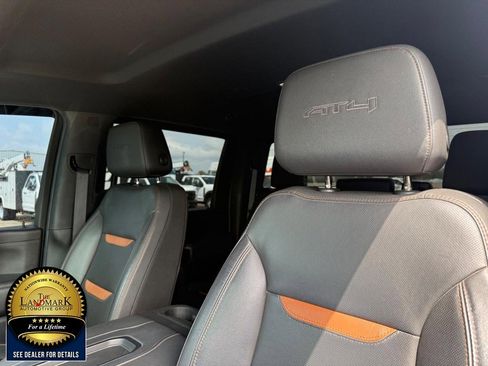 Used 2022 GMC Sierra 2500 AT4 w/ Gooseneck/5TH Wheel Package AWD/4WD image 9