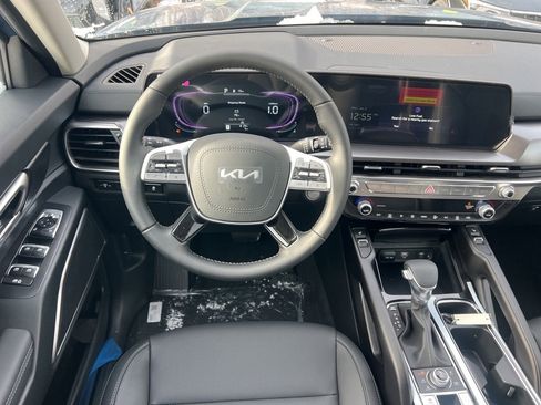 New 2025 Kia Telluride S image 12