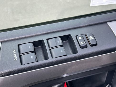 Used 2021 Toyota 4Runner SR5 image 15