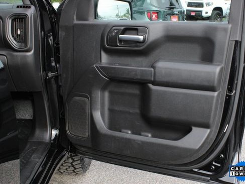 Used 2021 GMC Sierra 1500 4x4 Crew Cab w/ Sierra Value Package image 36