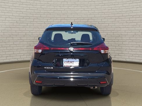 Certified 2025 Nissan Kicks Play S FWD image 6