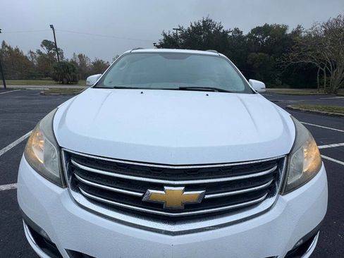 Used 2017 Chevrolet Traverse LT image 5