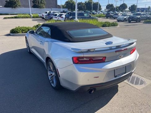 Used 2017 Chevrolet Camaro LT RWD image 7