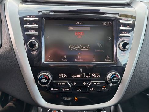 Used 2020 Nissan Murano SV w/ Premium Package image 17