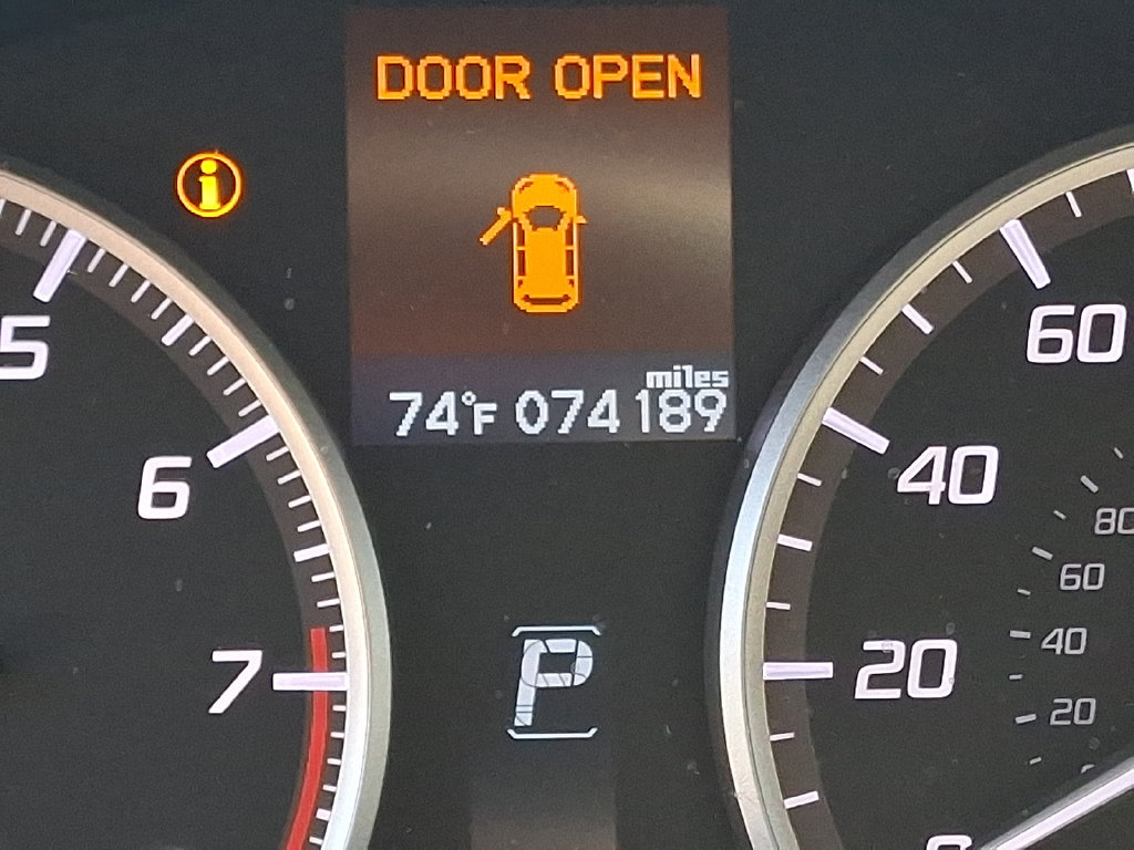Used 2015 Acura RDX w/ Technology Package AWD/4WD image 22