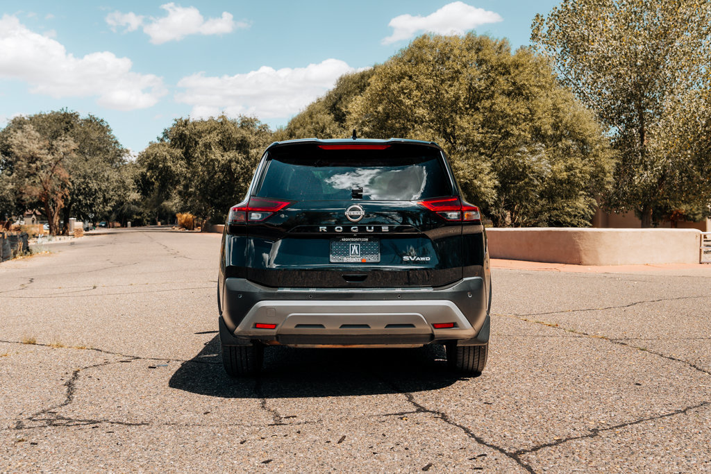 Used 2022 Nissan Rogue SV AWD/4WD image 6